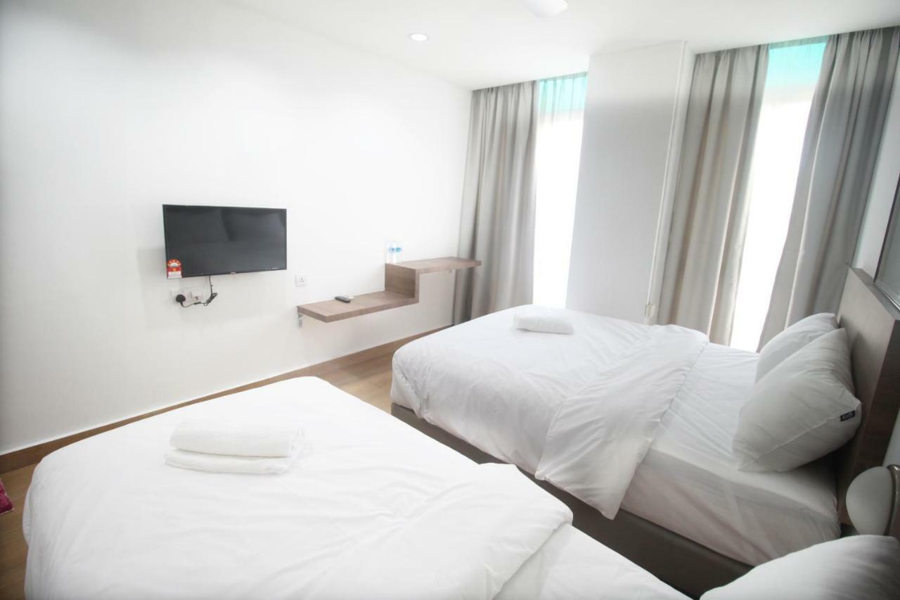 Tropical Hotel Kota Damansara Ngoại thất bức ảnh